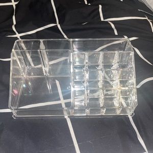 makeup organizer